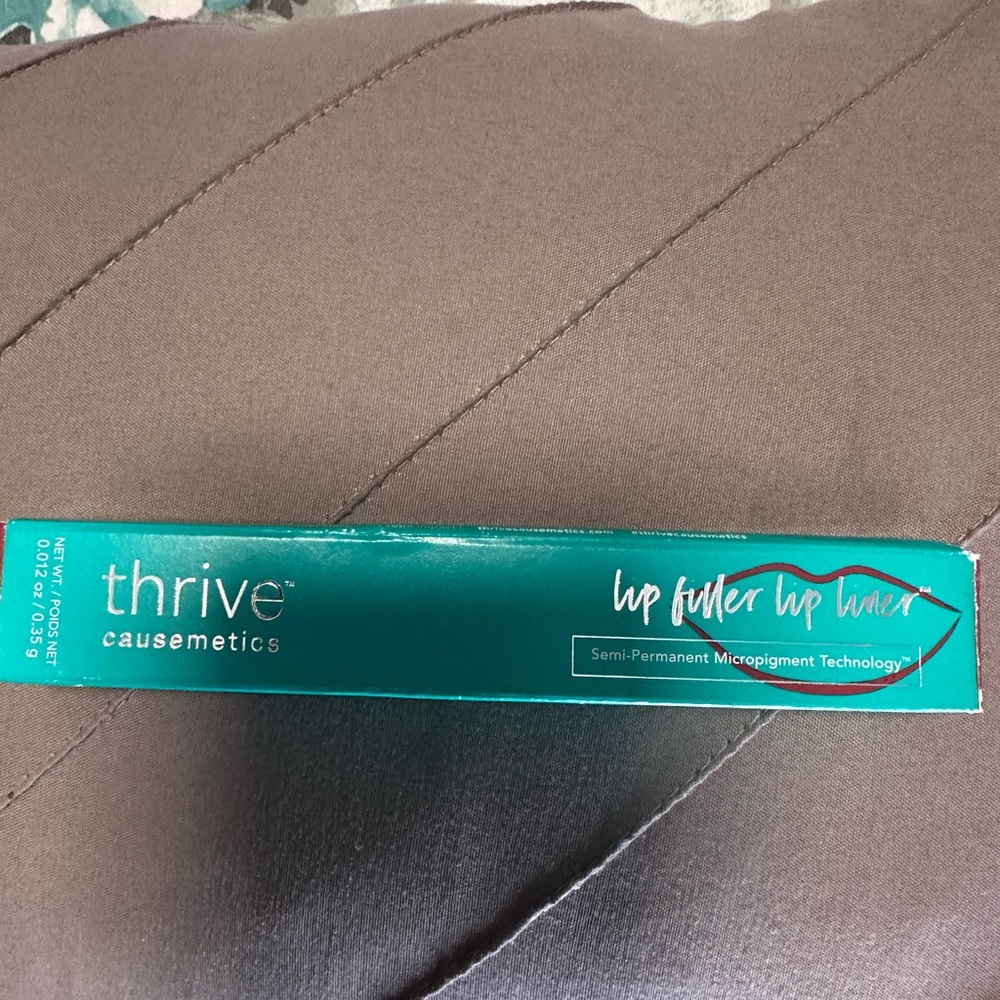 Lip liner